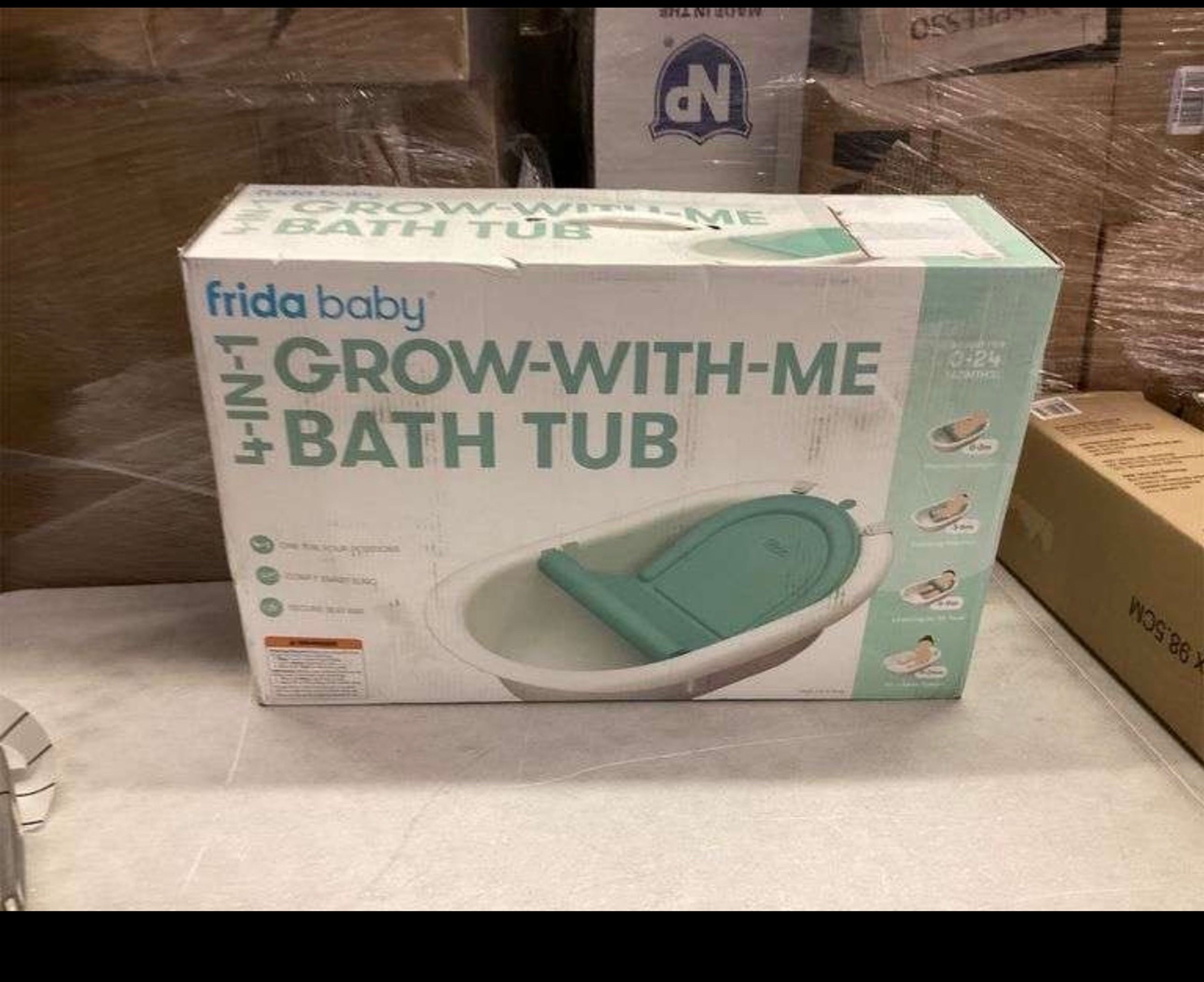 Frida Baby 4-in-1 Grow-With-Me Bath Tub