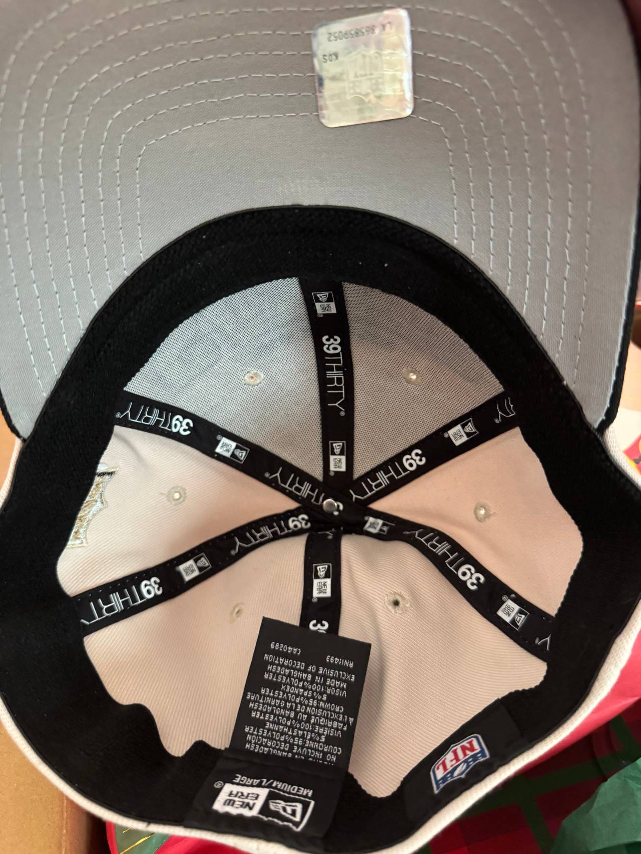 New Era 39THIRTY Flex Hat Stone/Black New Orleans Saints. Brand New