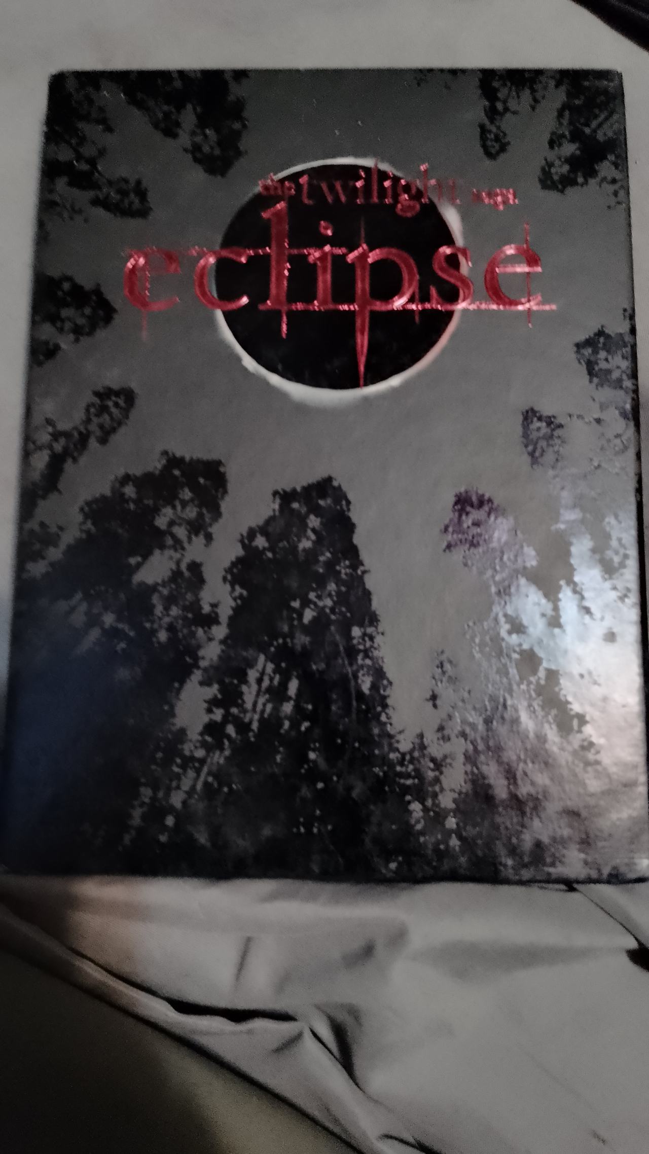 Eclipse (The Twilight Saga, Book 3) Hardcover/w 6 Trading Carda