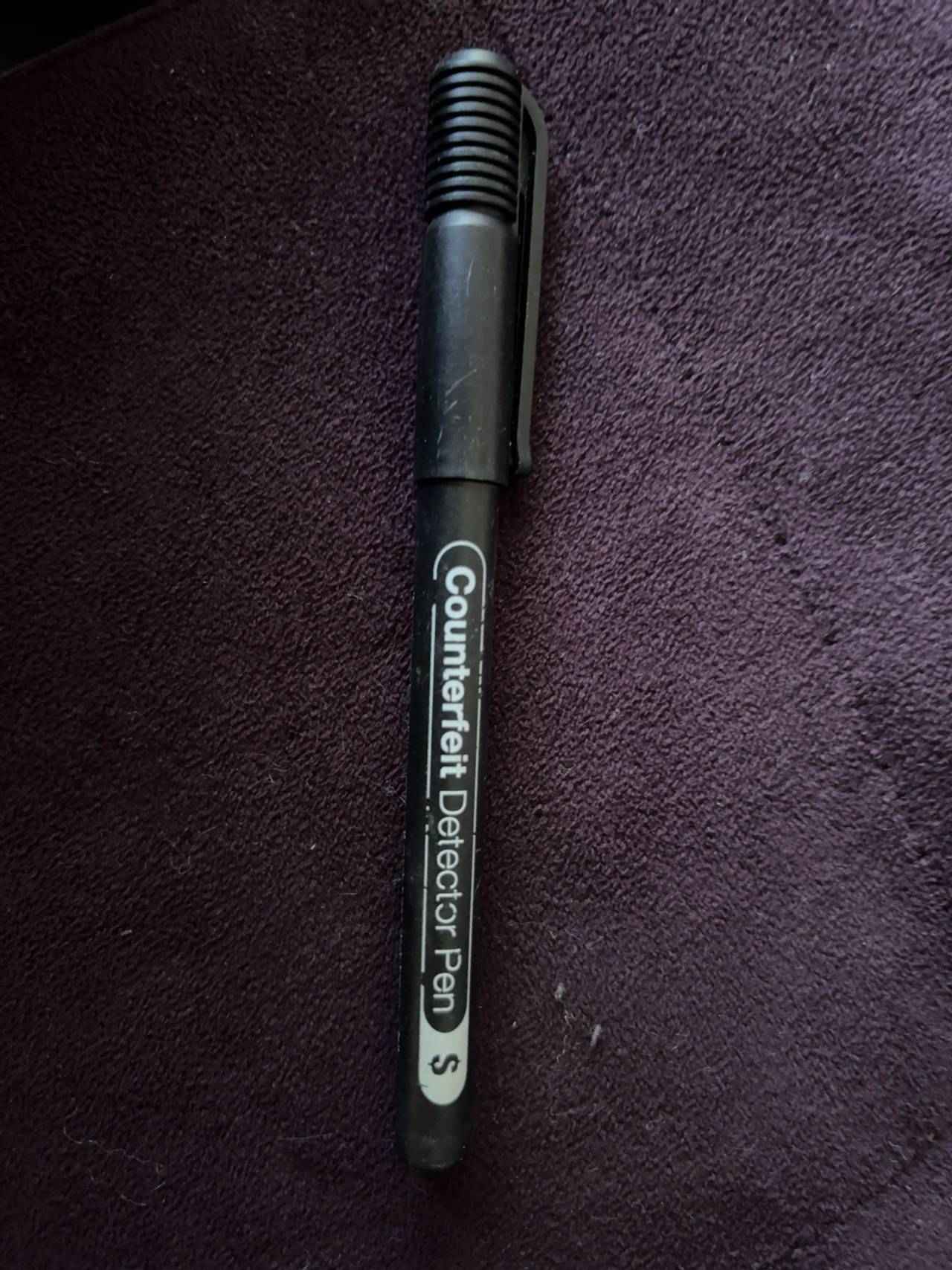 Staples Counterfeit Bill Detector Pen Black