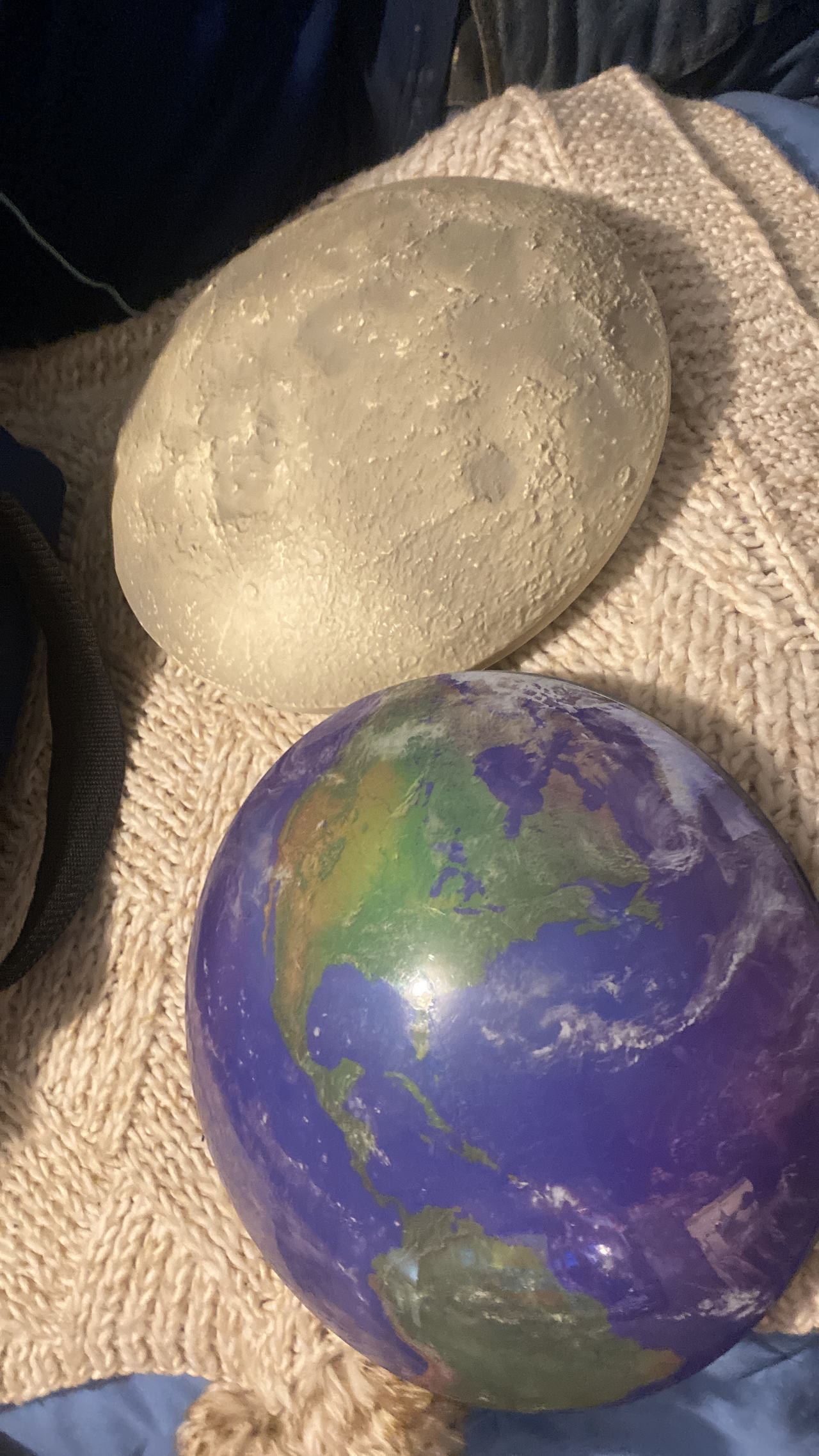 Uncle Milton Moon and Earth in My Room Night Light Set