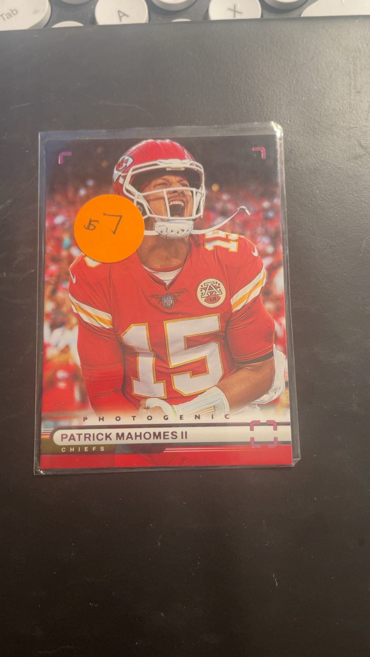 Panini Chronicles 2022 Photogenic Pink Patrick Mahomes II Card