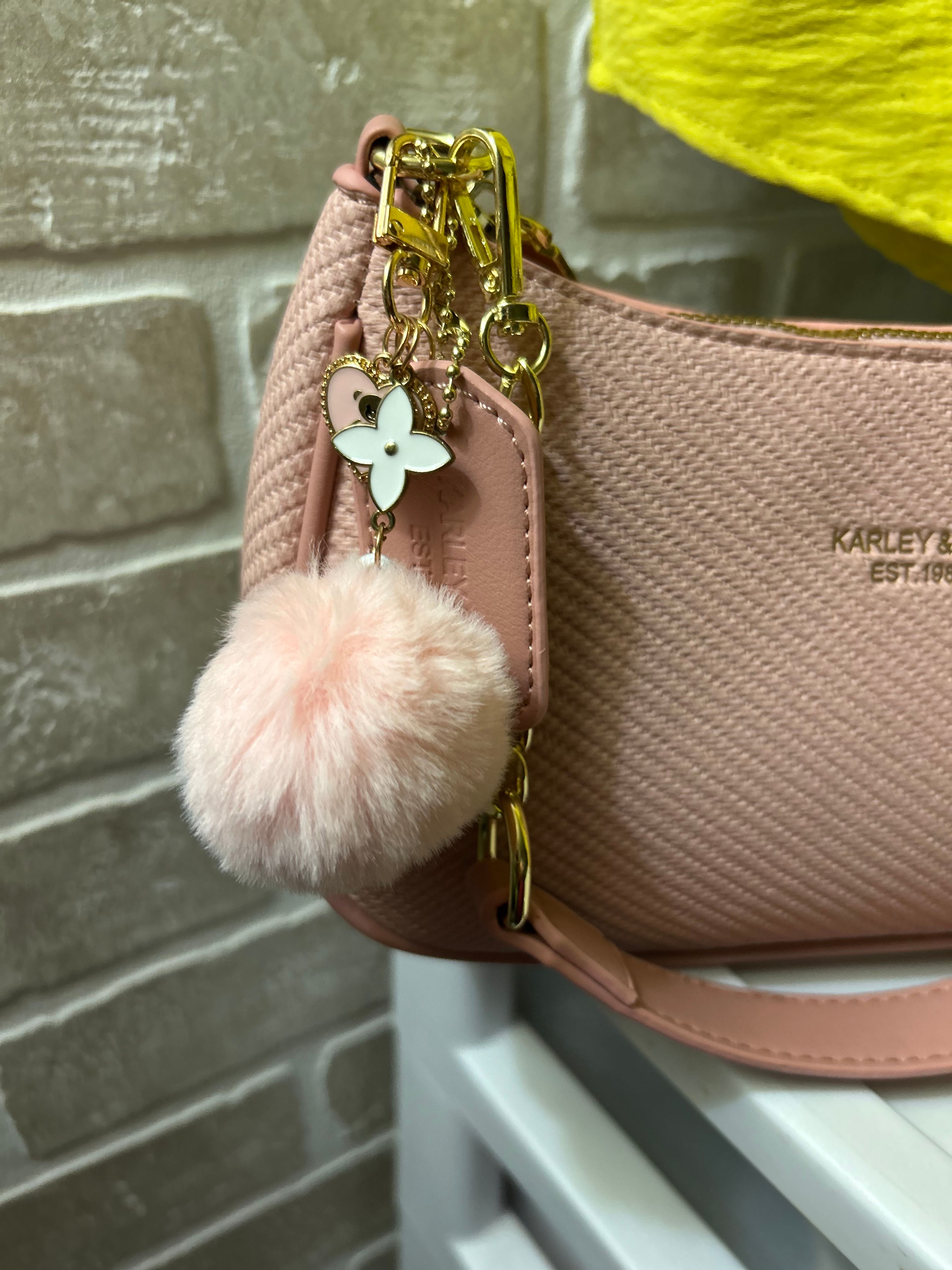 Marley & Bag Pink Textured Shoulder Bag - Image 3