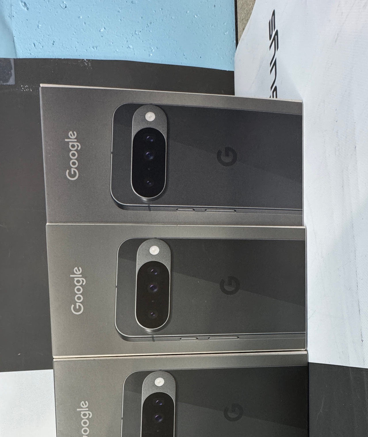 Google Pixel 10 256GB Black - Brand New Sealed UNLOCKED