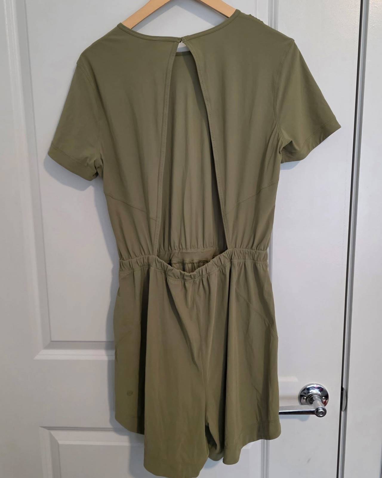Lululemon Stretch Woven Relaxed-Fit Romper size 8