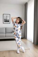 NWT Still Wrapped in plastic - Bluey Kids Halloween Vampire Pajamas sz 8T - Image 3