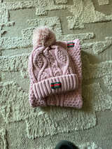 Gucci Pink Cable Knit Beanie and Scarf Set - Image 1