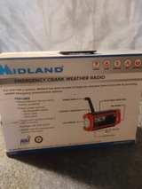 Midland ER210 Emergency Crank Weather Radio - Image 3