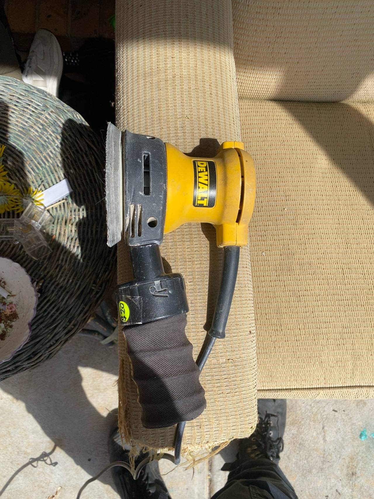 DEWALT DT3117-QZ K240 Sanding Disc 4.9"