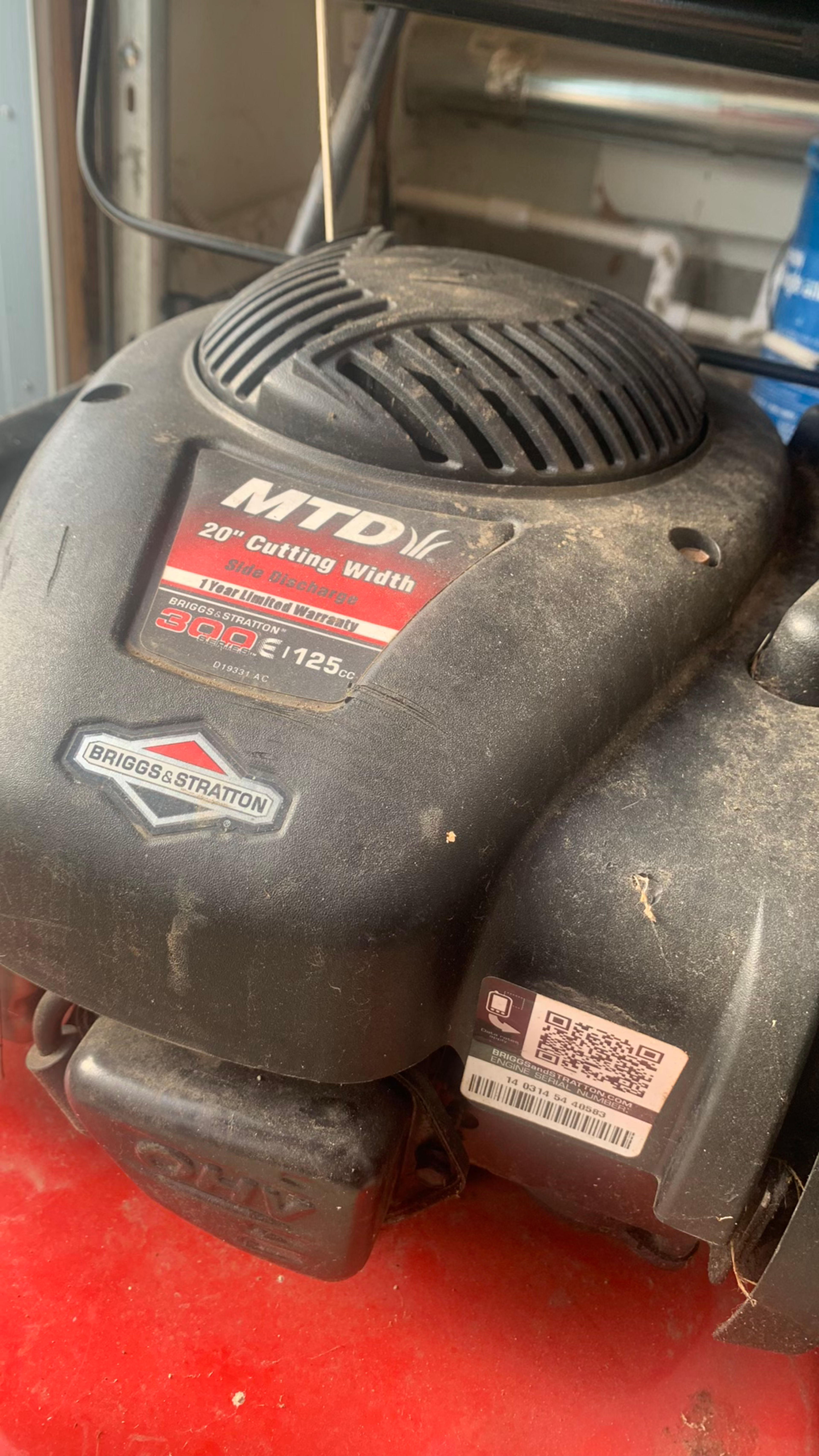 Briggs & Stratton 300 Series 125cc D19331AC 20-Inch Gas Push Lawn Mower - Image 3