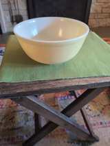 PYREX vintage Yellow Mixing Bowl - Image 4