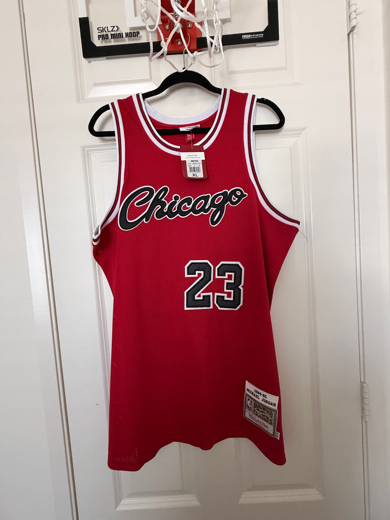 Mitchell & Ness Michael Jordan 1984-85 Chicago Bulls Rookie Jersey