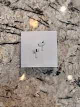 Apple AirPods Pro - Image 2