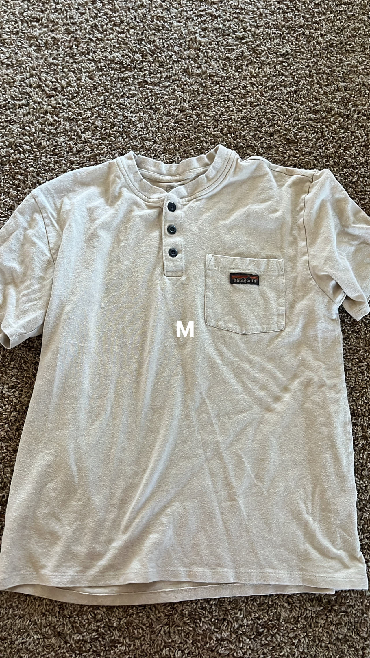Patagonia Men's Short-Sleeved Daily Henley med. Good condition light wear