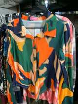 Torrid Dark Wash Skinny Jeans and colorful top
Pants size 20 shirt XL - Image 3