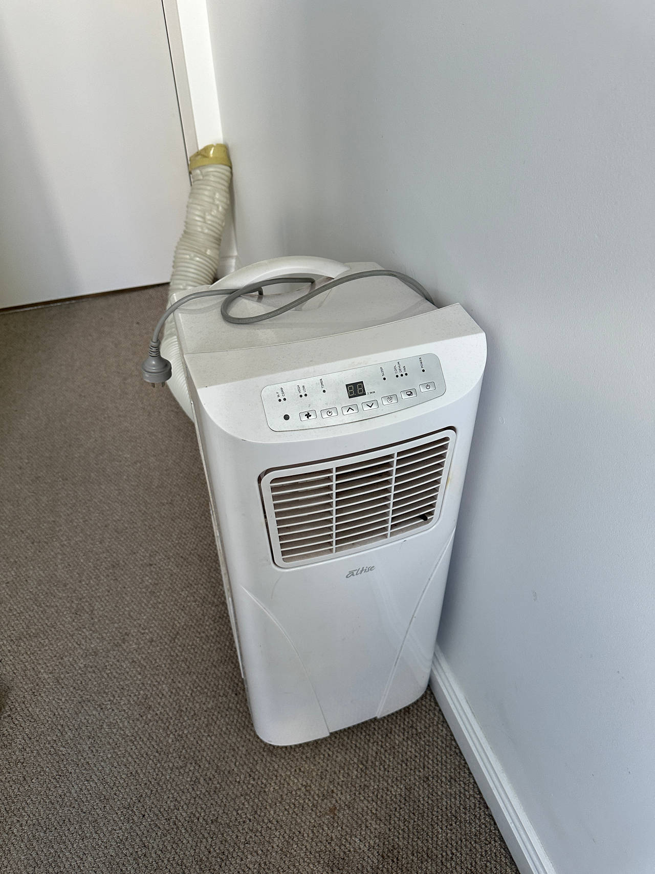 Omega Altise Portable Air Conditioner