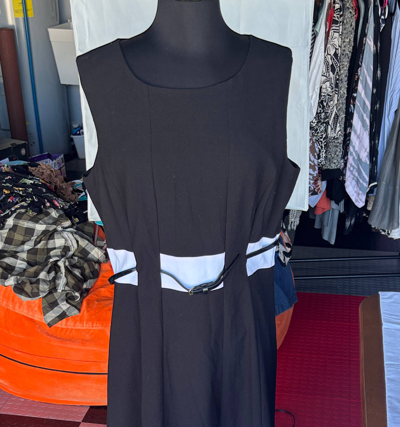 Calvin Klein Sleeveless Colorblock Belted Dress