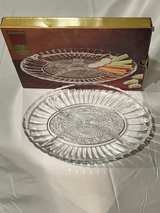 Crystal Clear Industries Trellis 10" Oval Sectional Platter - Image 2