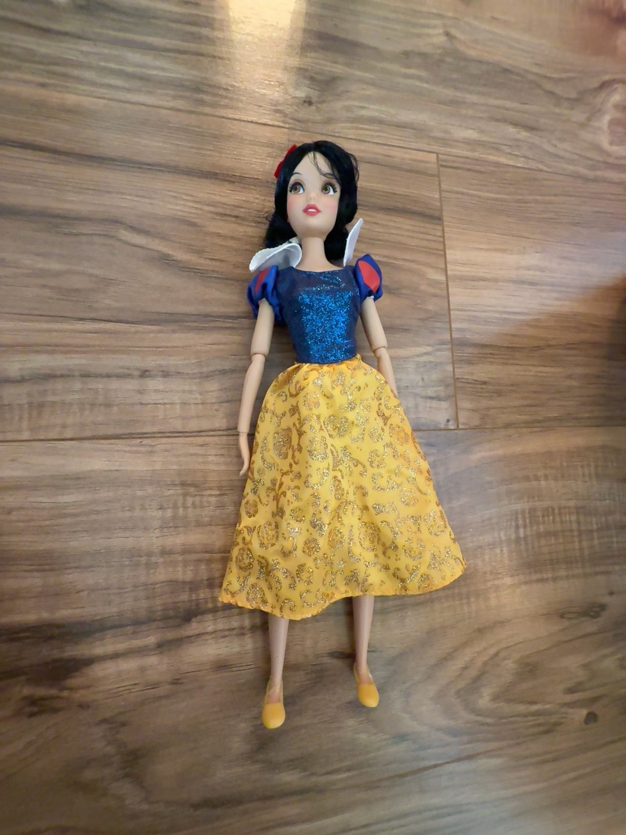 Disney Snow White Classic Doll 12-inch