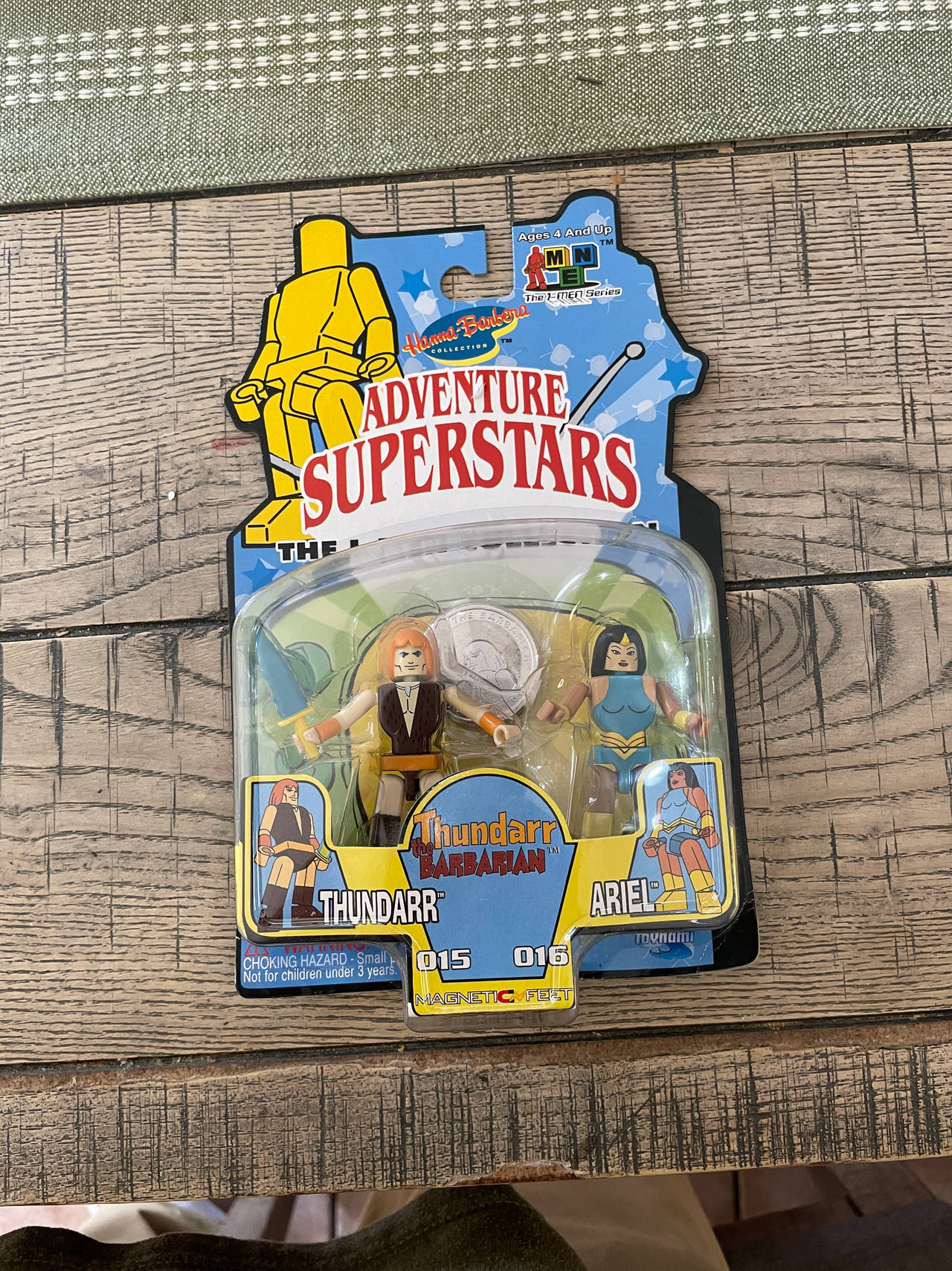 Toynami Hanna-Barbera Adventure Superstars Thundarr & Ariel Magneto-Feet Figures