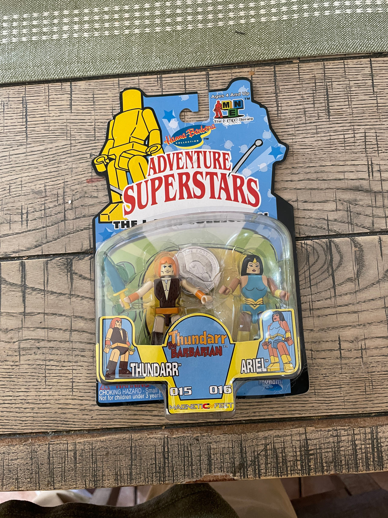 Toynami Hanna-Barbera Adventure Superstars Thundarr & Ariel Magneto-Feet Figures