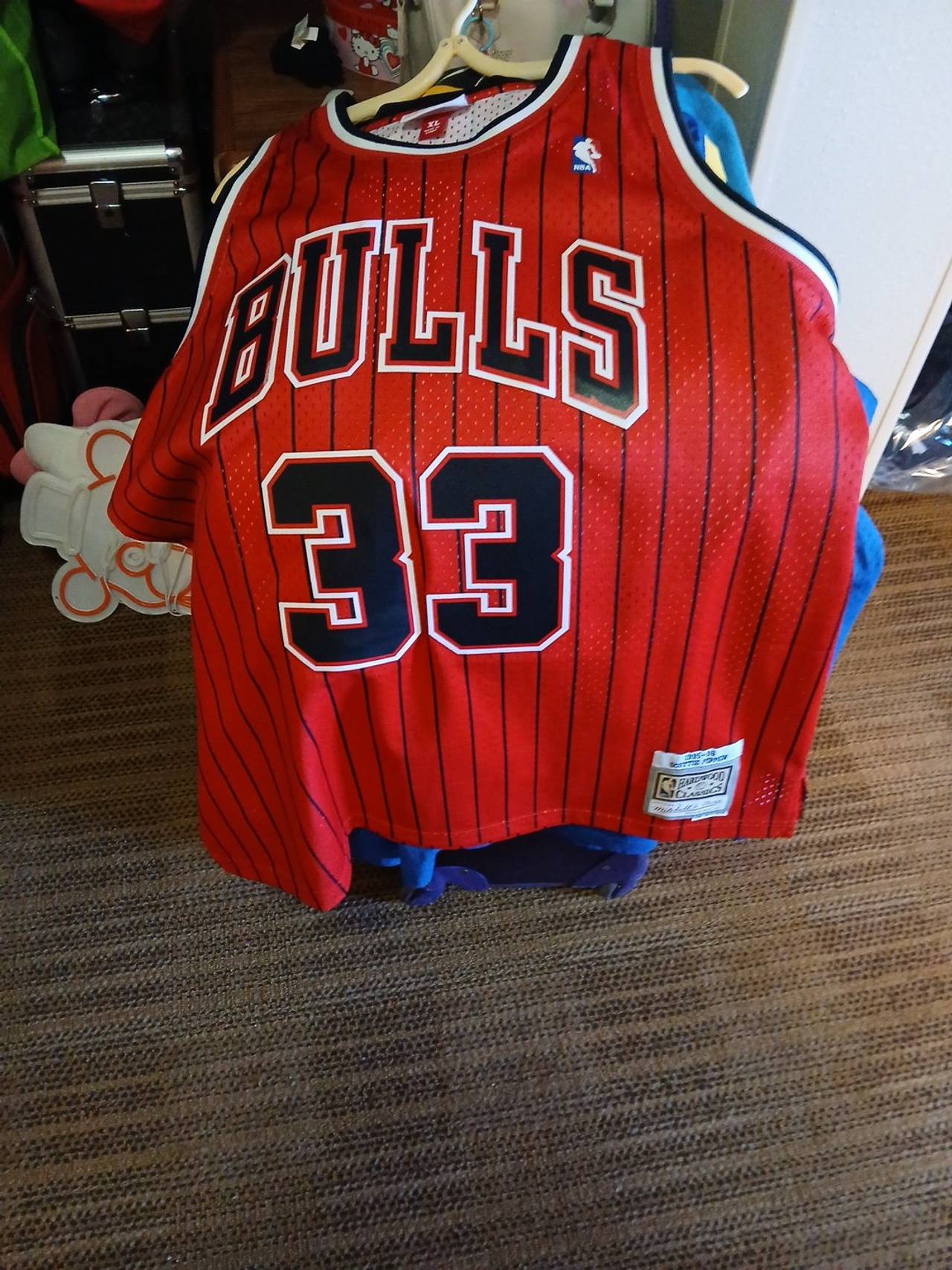 Mitchell & Ness Scottie Pippen Chicago Bulls 1995-96 Alternate Swingman Jersey