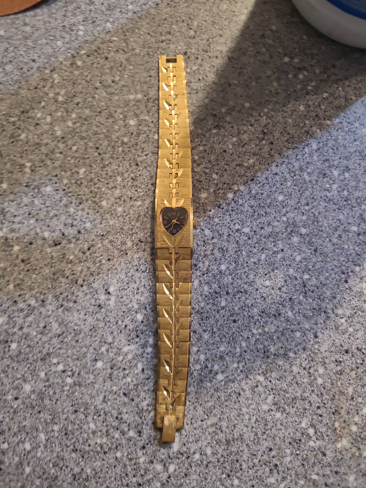 Geneva Vintage Heart Shaped Gold Tone Watch