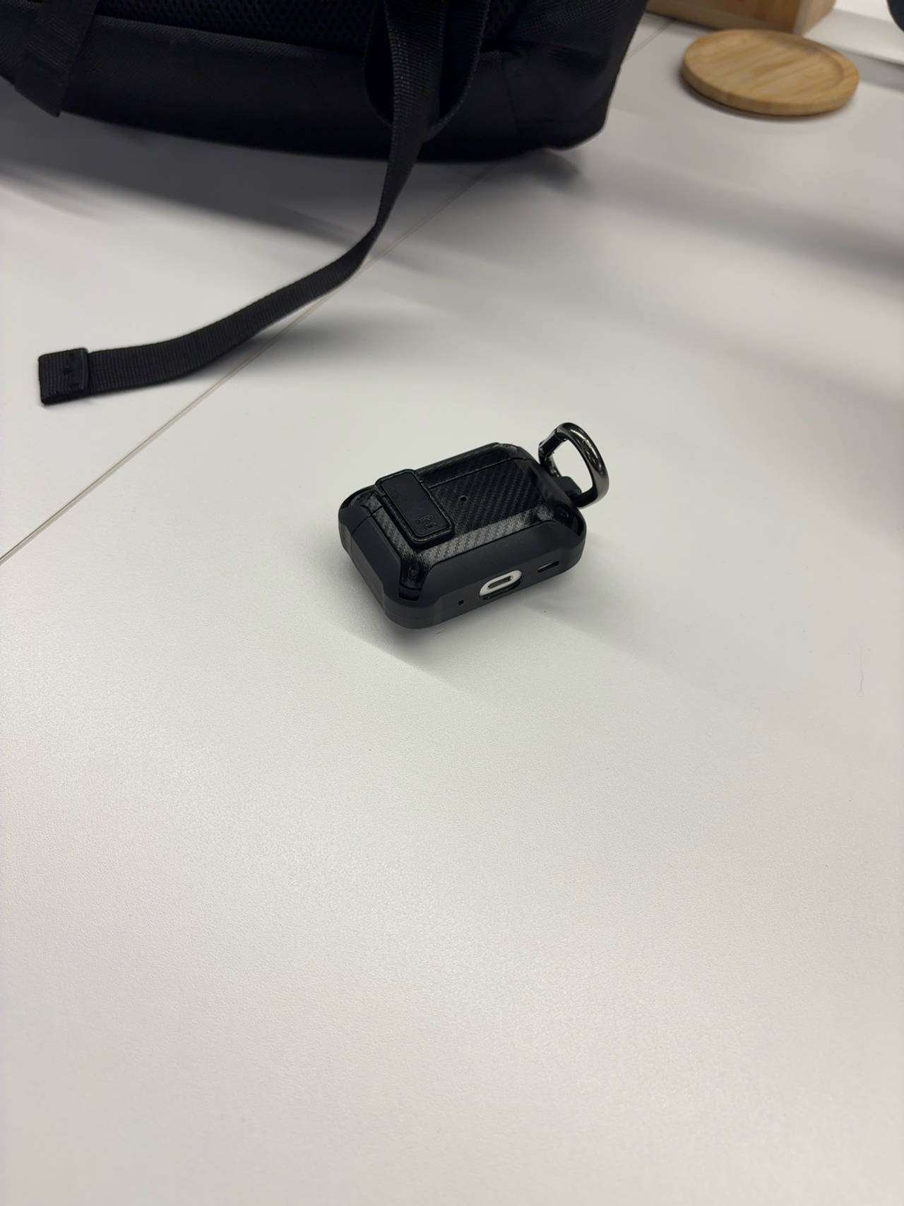 Apple AirPods Charging Case