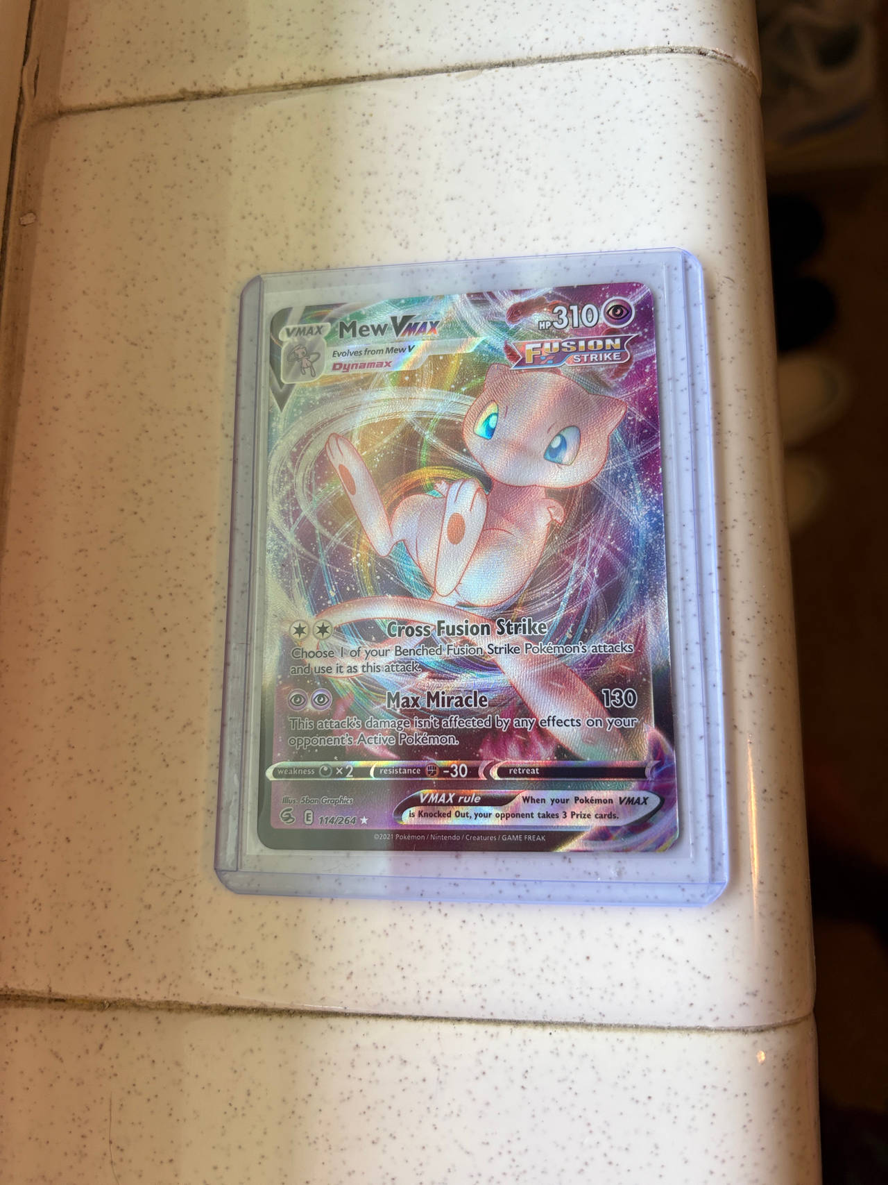 Mew VMAX (Fusion Strike)