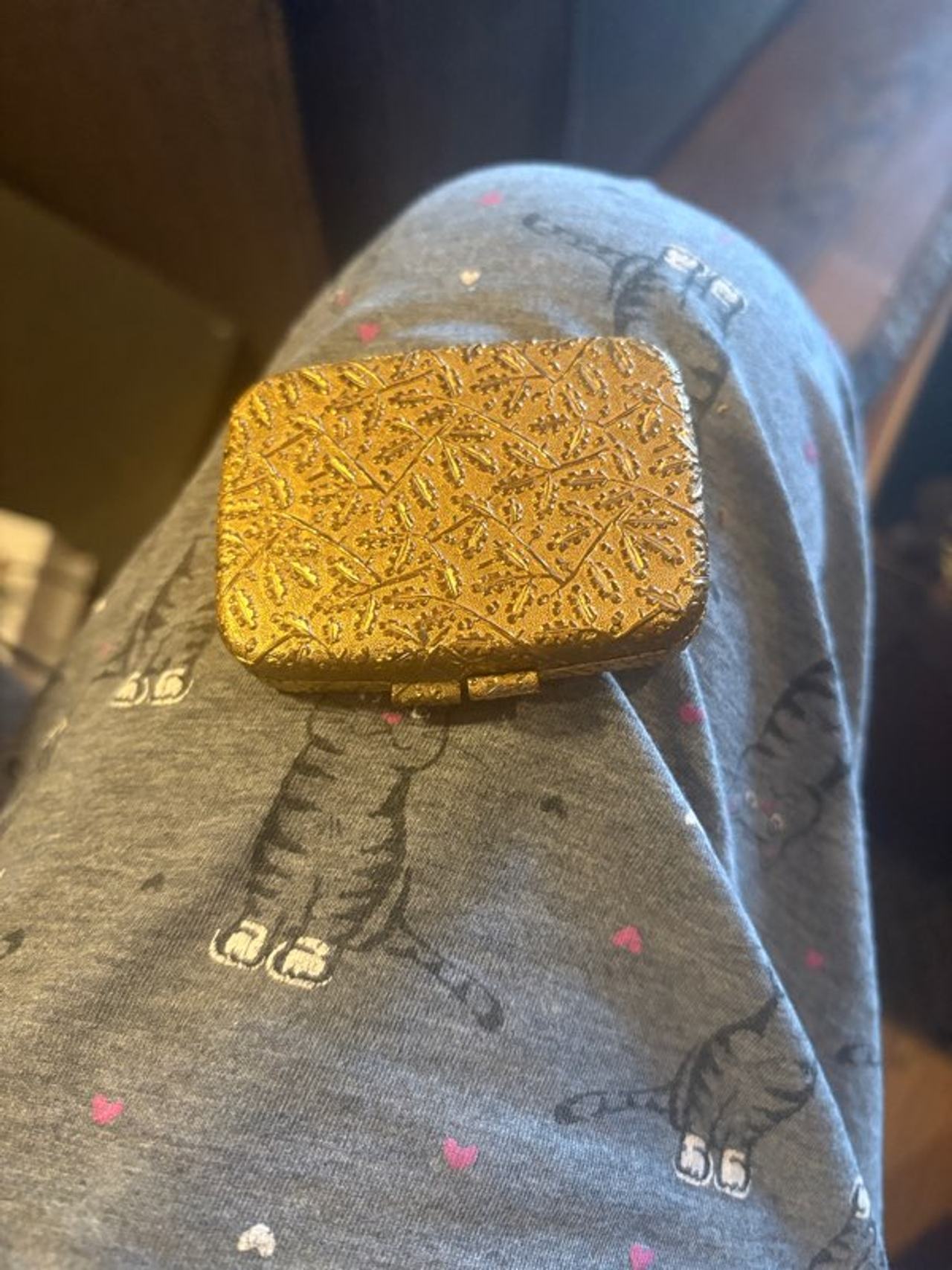 Vintage Stratton Gold Tone Pill Box Compact