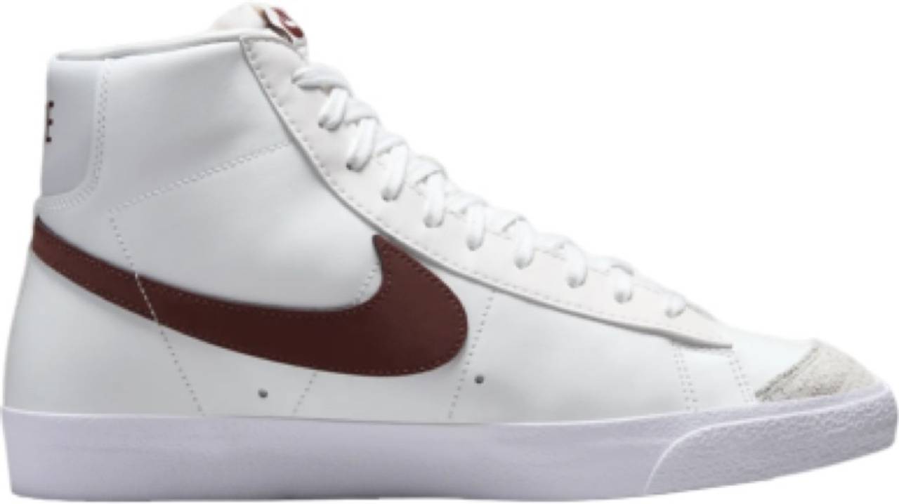 Nike Blazer Mid '77 White/Team Red size 6 men’s 7.5 women’s