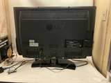 LG 32-Inch LCD TV - Image 2