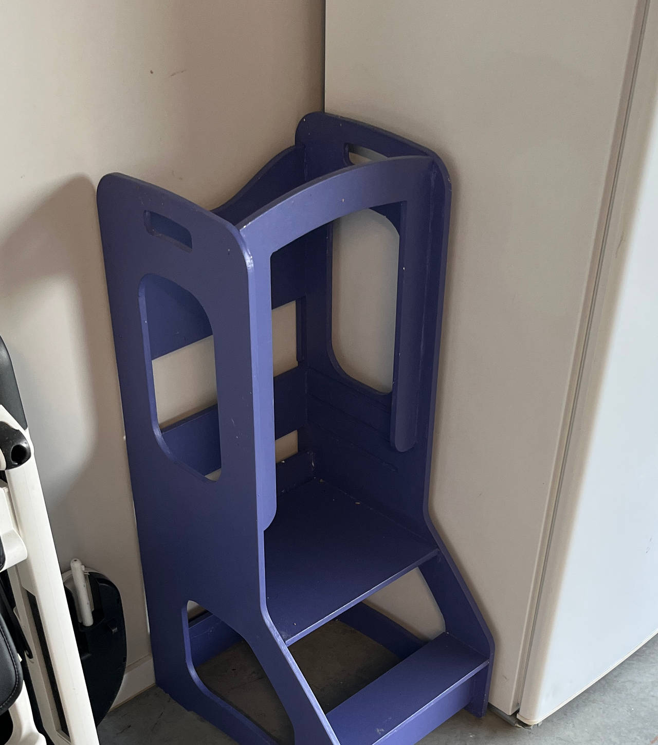 Kids Learning Tower / Kitchen Helper Stool