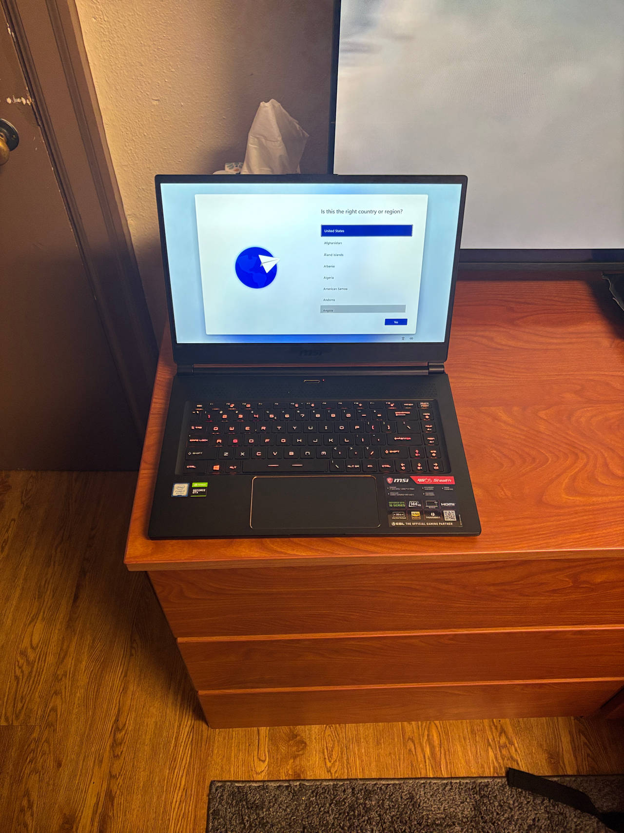 MSI GS65 Stealth Gaming Laptop – i7-9750H, GTX 1660 Ti, 16GB RAM, 512GB SSD