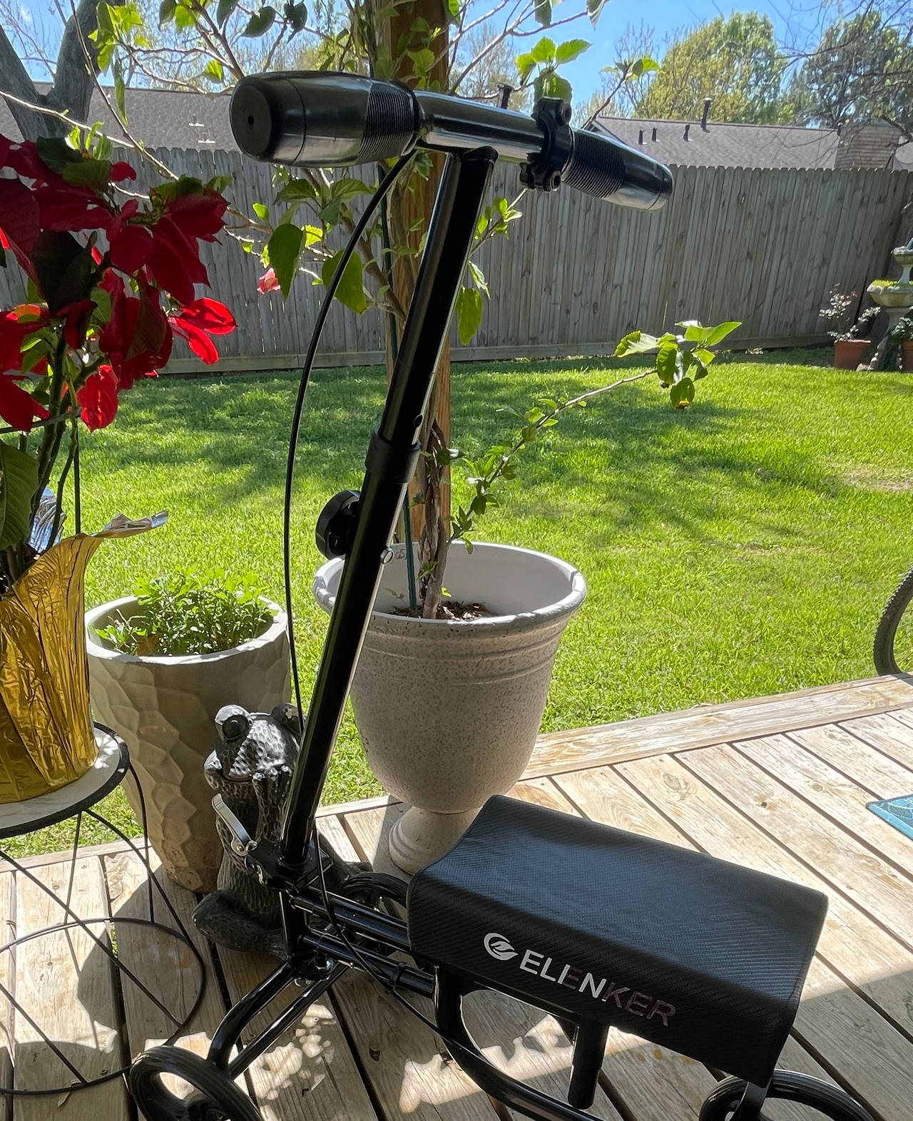ELENKER Steerable Knee Scooter