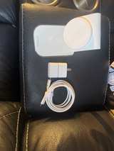 OtterBox MagSafe 3-in-1 Wireless Charging Stand White - Image 3