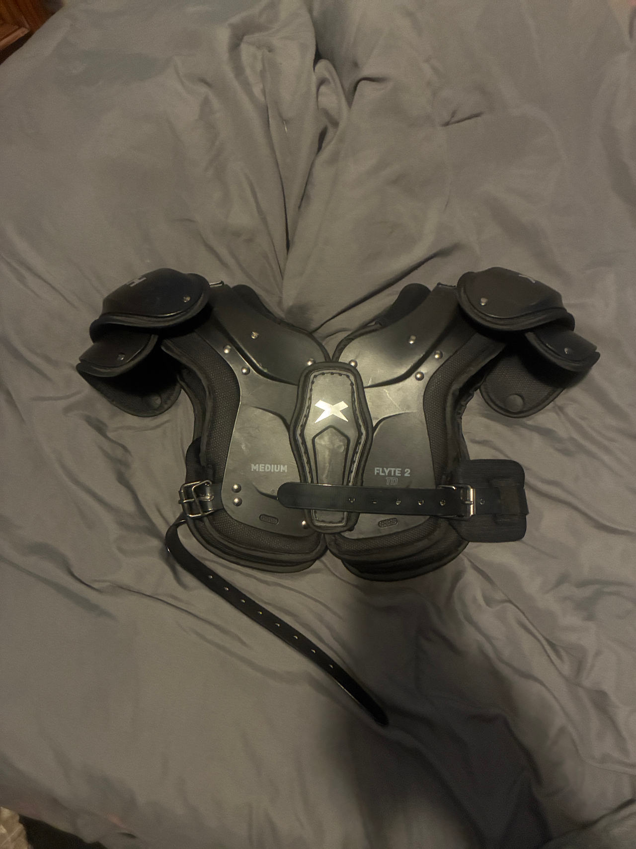 Xenith Flyte 2 Football Shoulder Pads