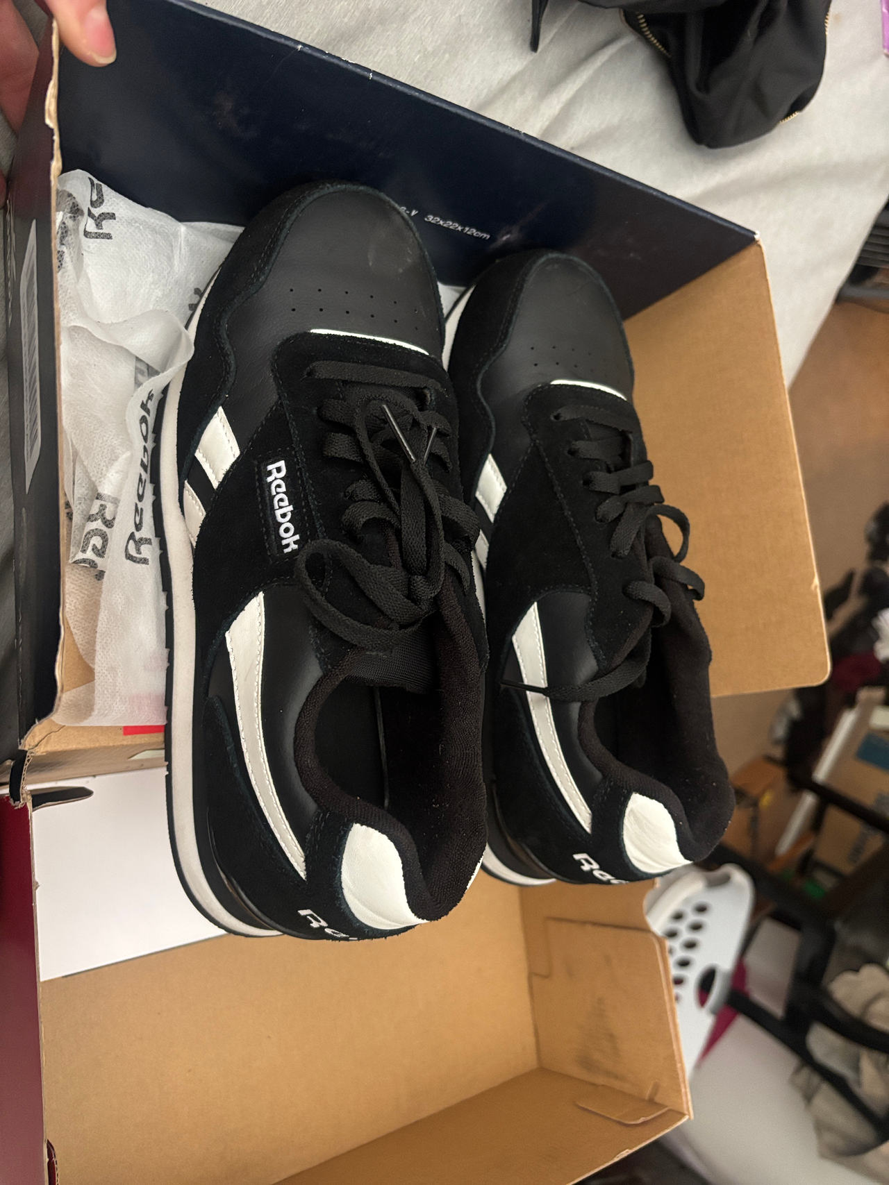 HARMAN WORK  classic composite toe work sneakers  REEBOK 