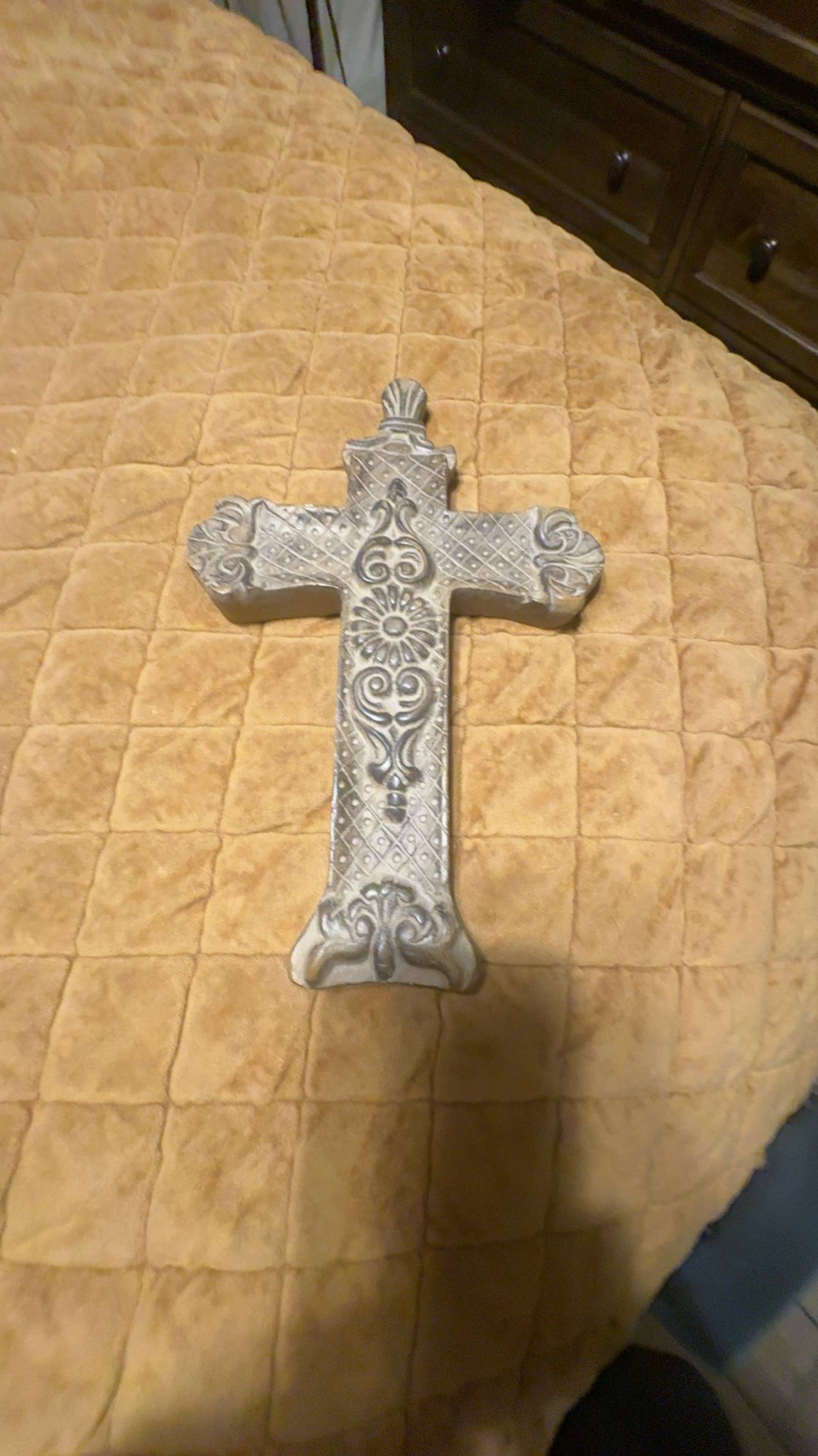 ARDOUR Distressed White Wall Cross 7x9 inches