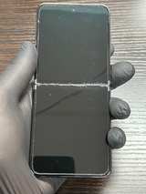 Samsung Galaxy Z Flip4 128GB Unlocked - 96% Battery Health - Image 3