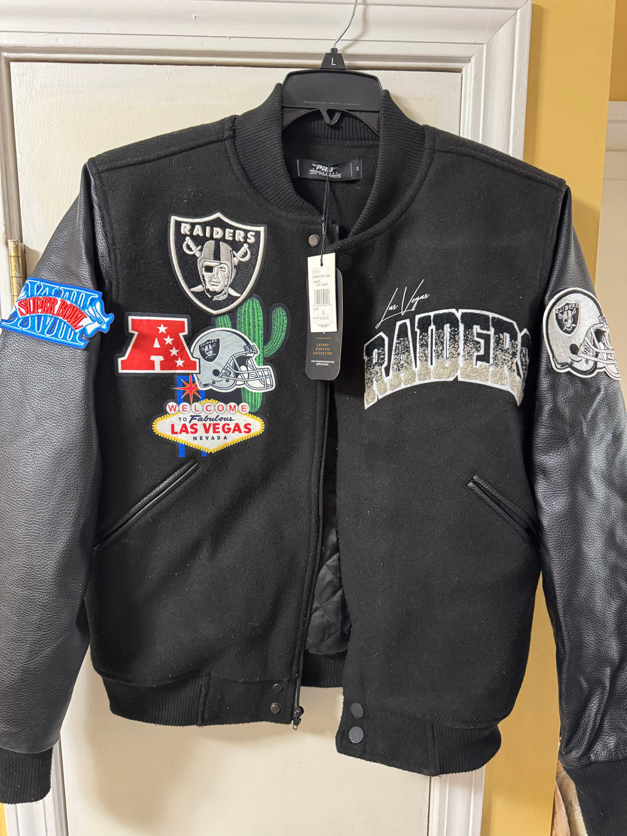 Pro Standard Las Vegas Raiders Varsity Jacket Sz S