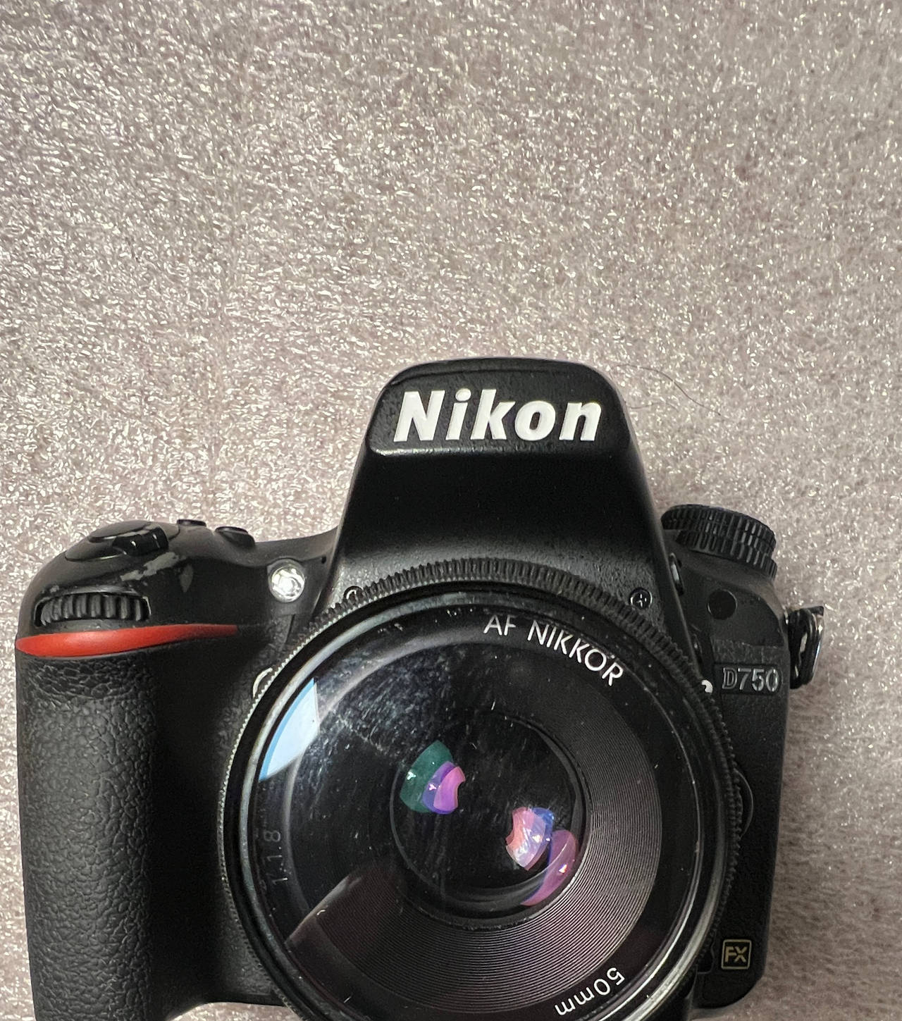 Nikon D750 DSLR Camera with 50mm f/1.8 Lens no charger works perfectly scratched