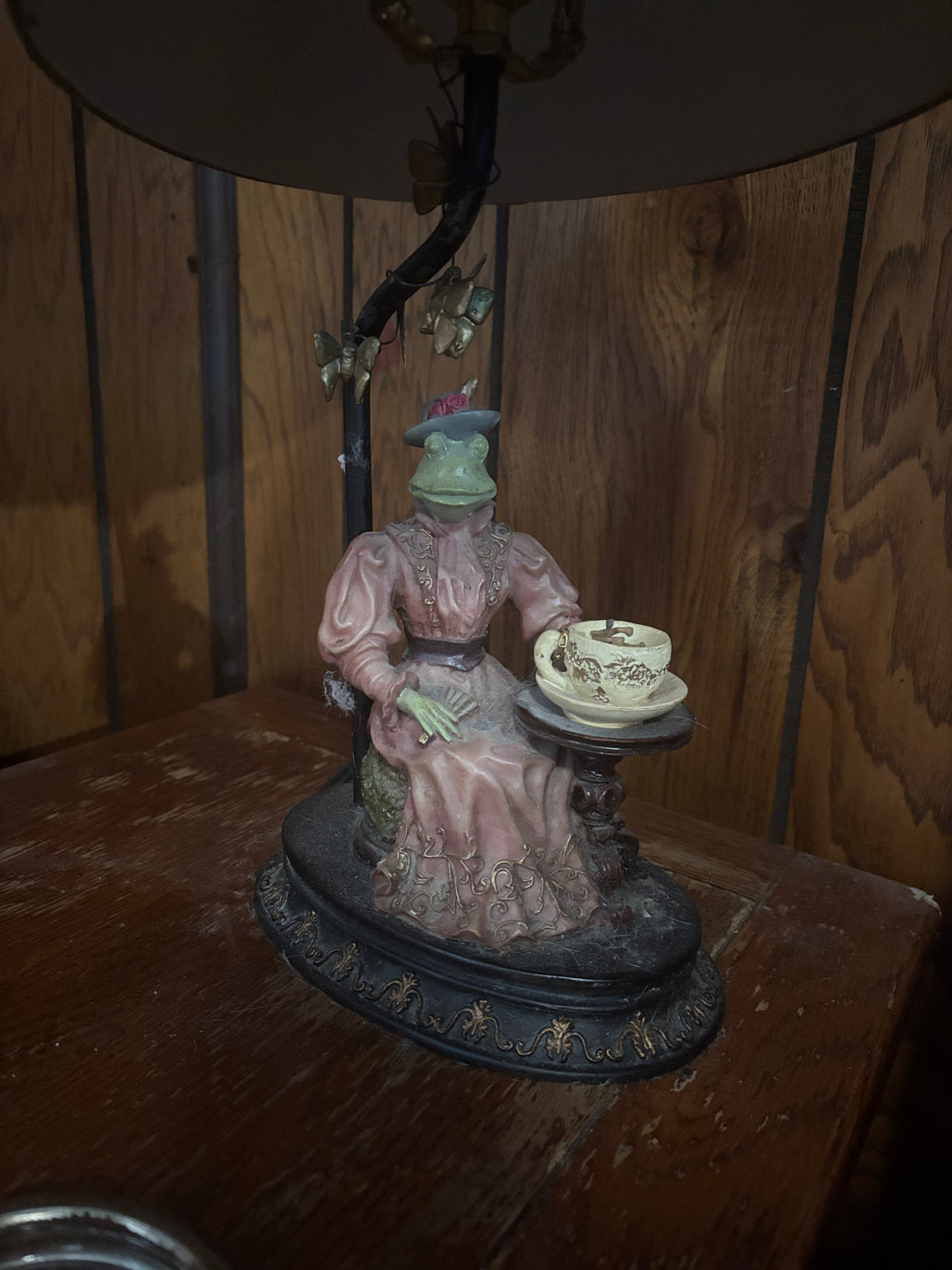 Victorian Frog Lady Table Lamp