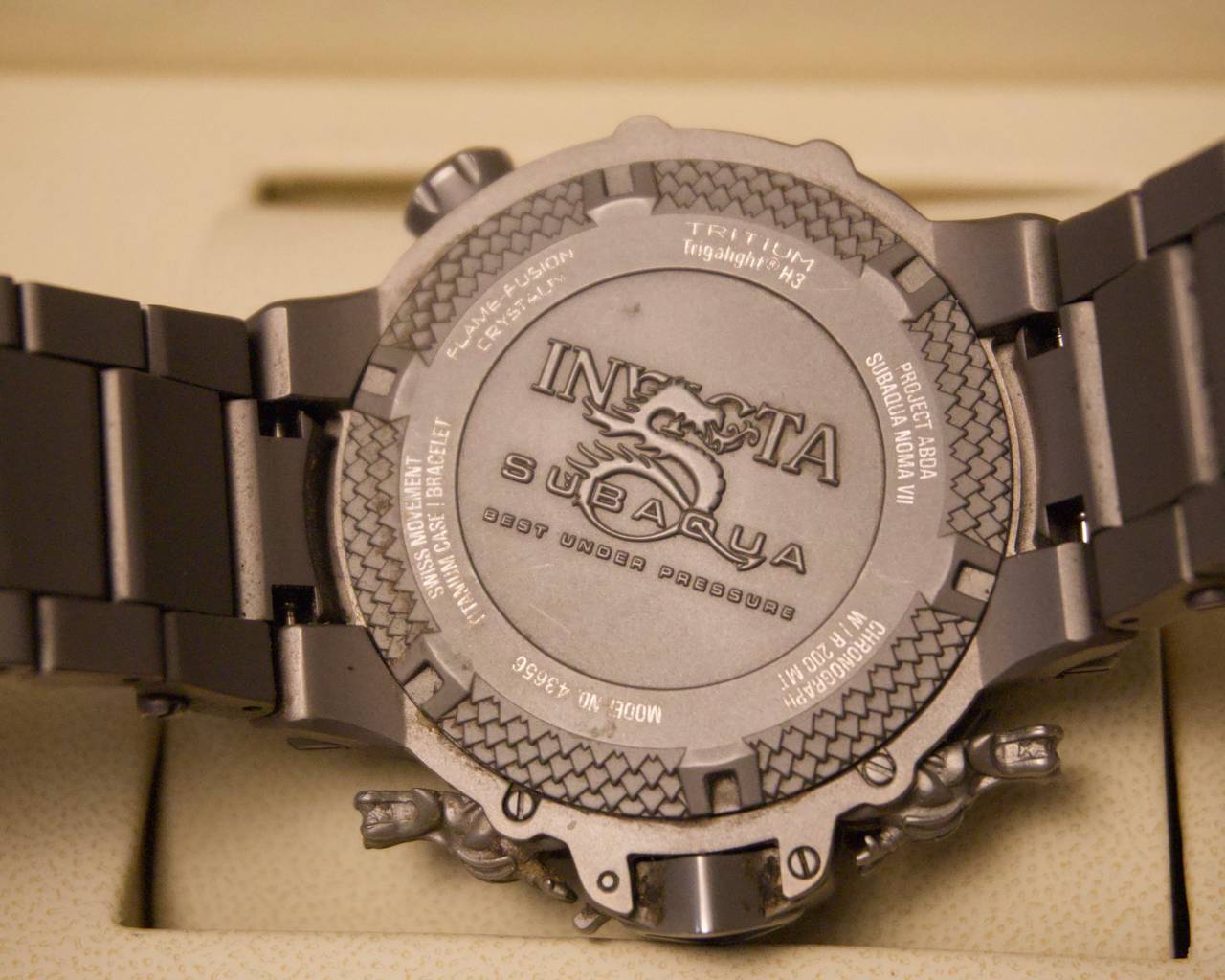 Invicta Subaqua Noma VII Titanium 52 mm – Green Dial, Swiss Quartz