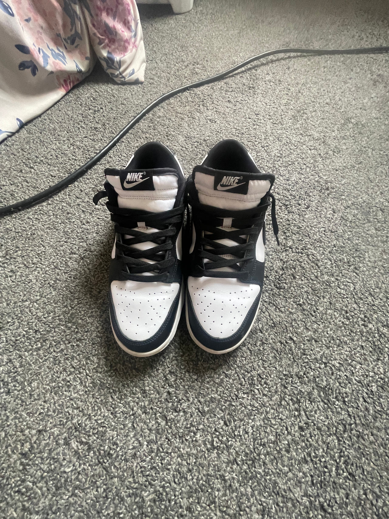 Nike Dunk Low 'Panda' size 10