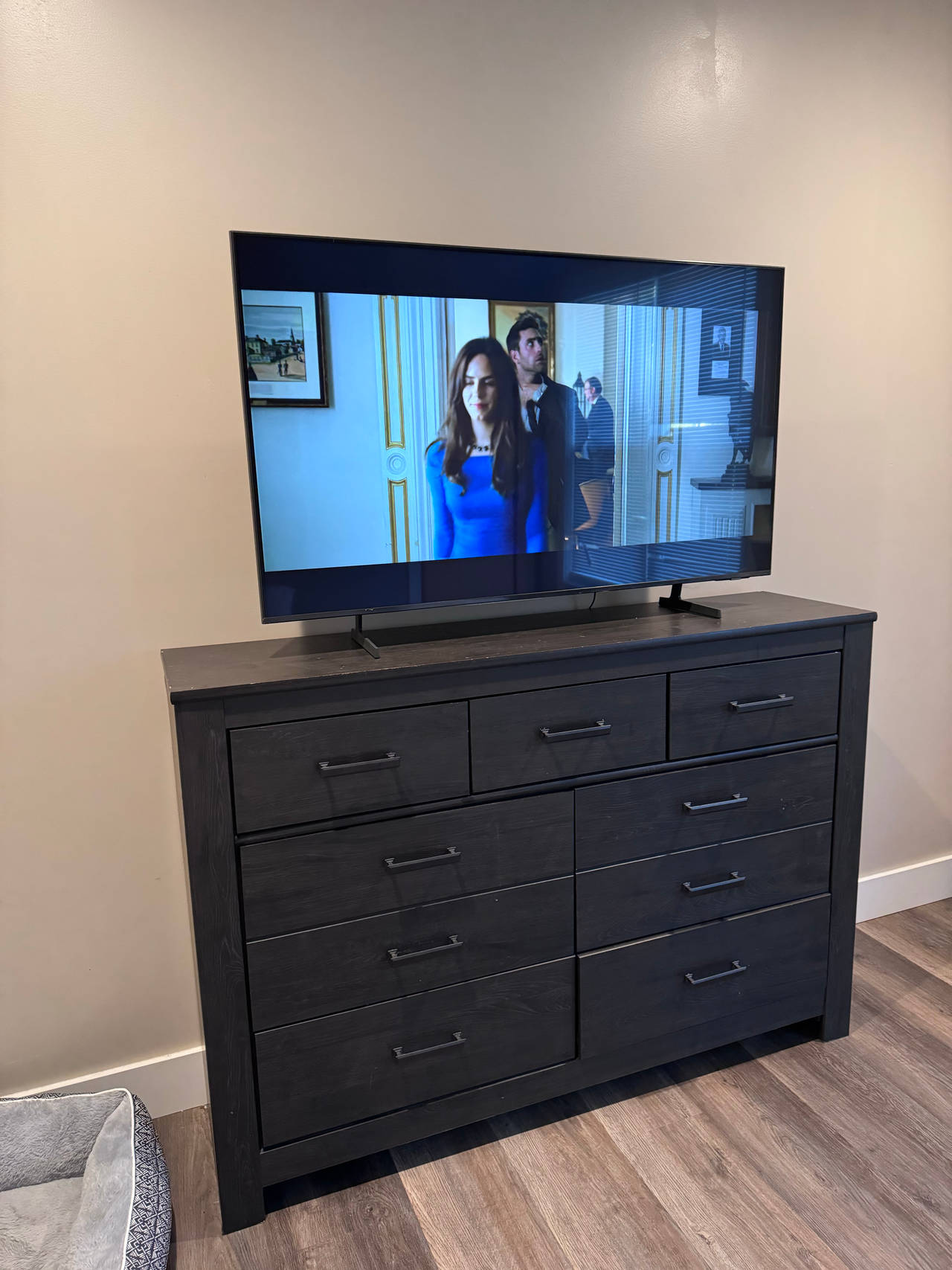 flat screen TV