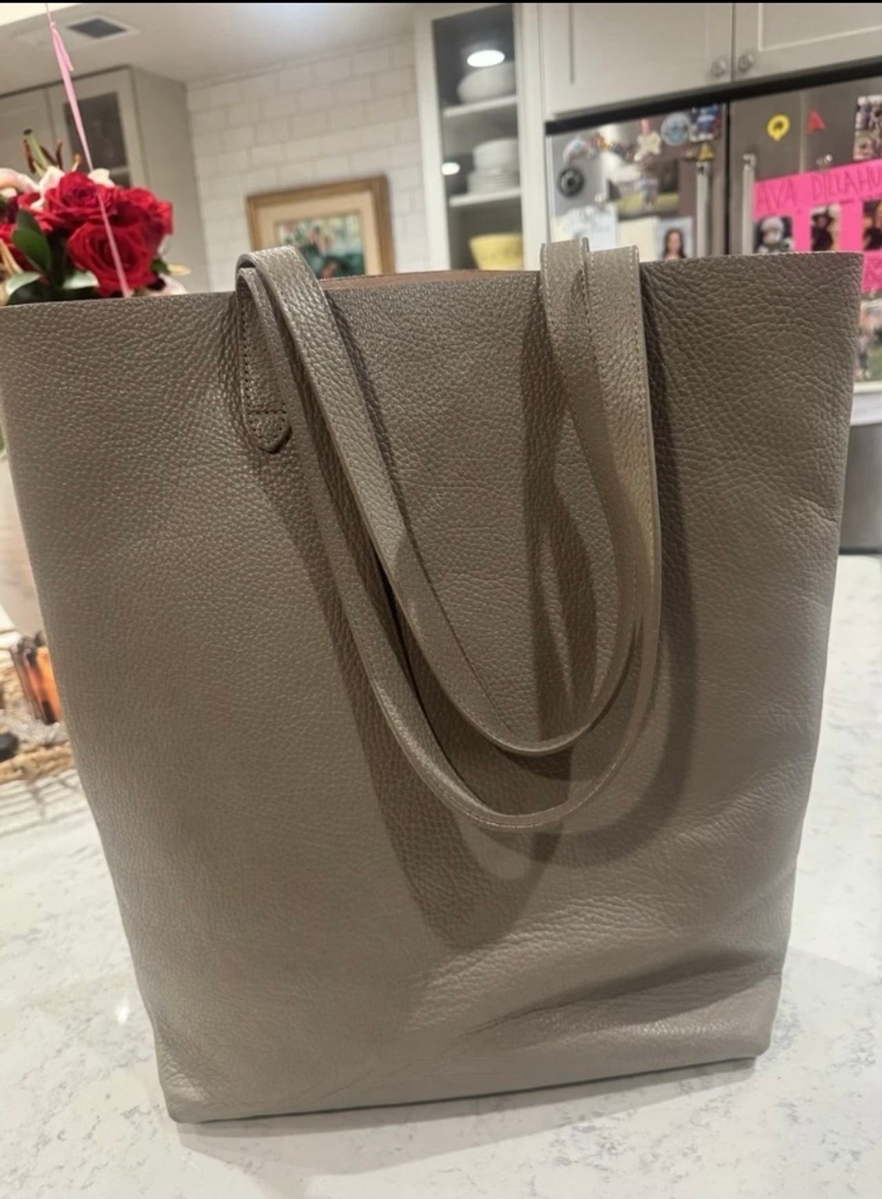 Cuyana Classic Leather Tote