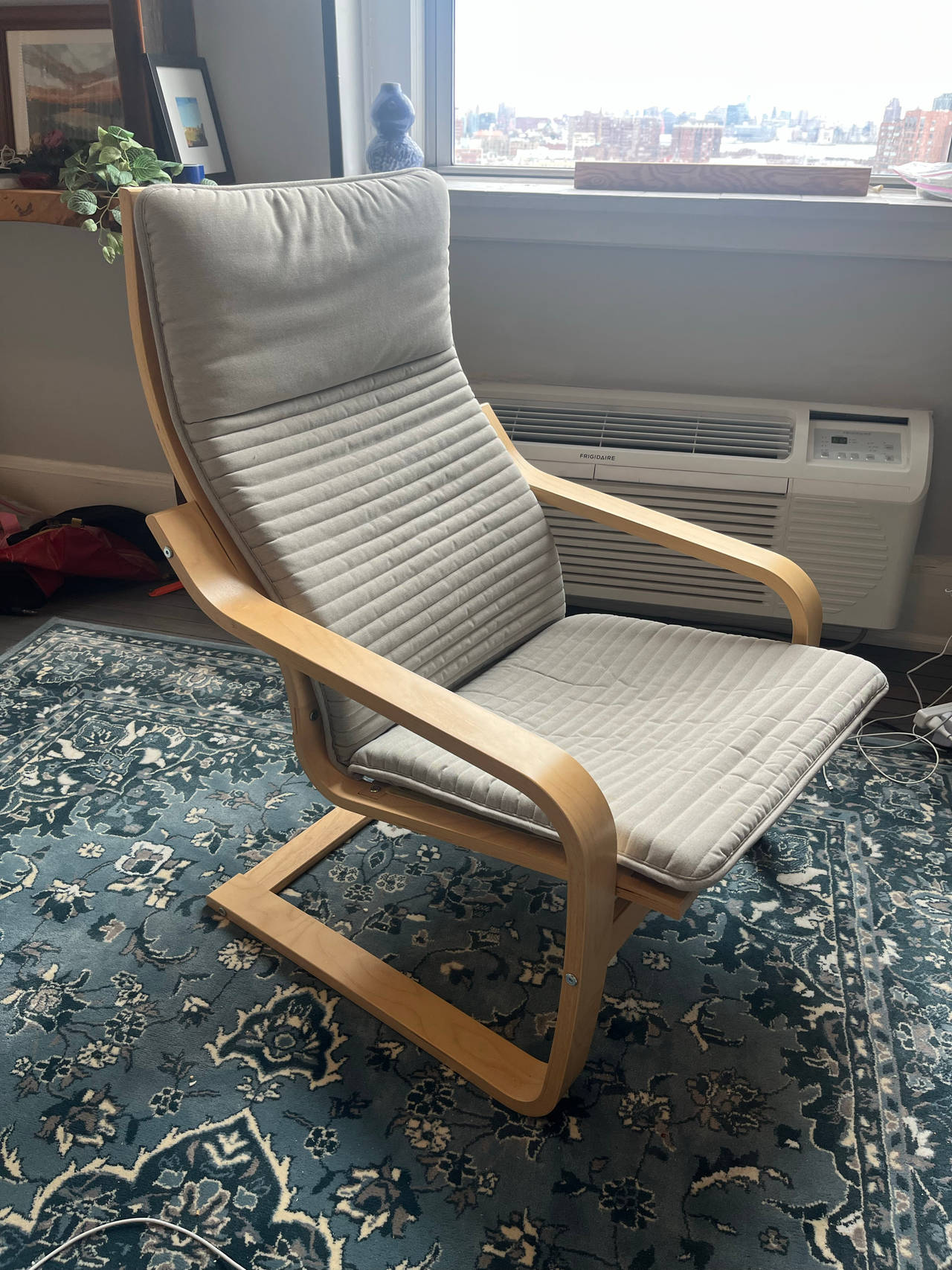 IKEA POÄNG Chair