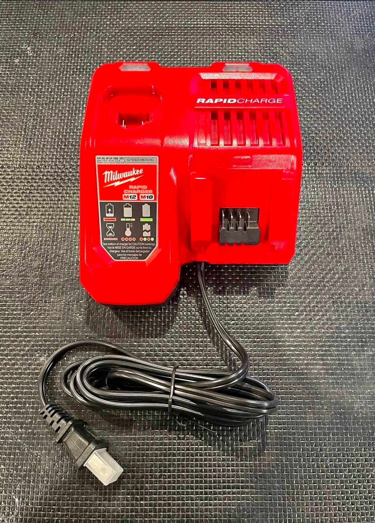 Milwaukee M12 & M18 Rapid Charger
