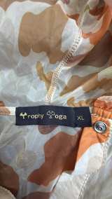 Trophy Yoga Sheer Jacket Camo Print XL - Image 3